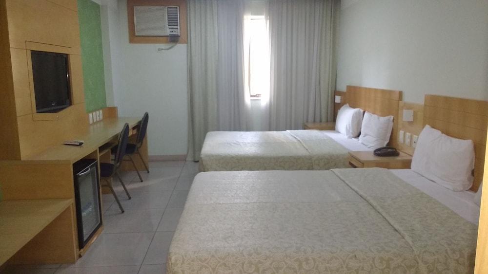 Hotel Atlantico Tower Ρίο ντε Τζανέιρο Εξωτερικό φωτογραφία A room at a hotel in Fortaleza, Brazil.